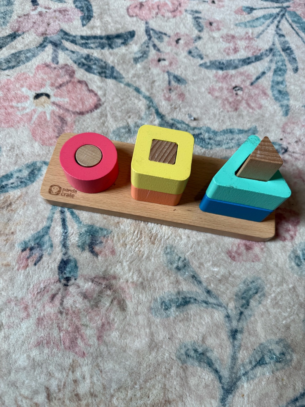Kiwico panda crate wooden shape sorter